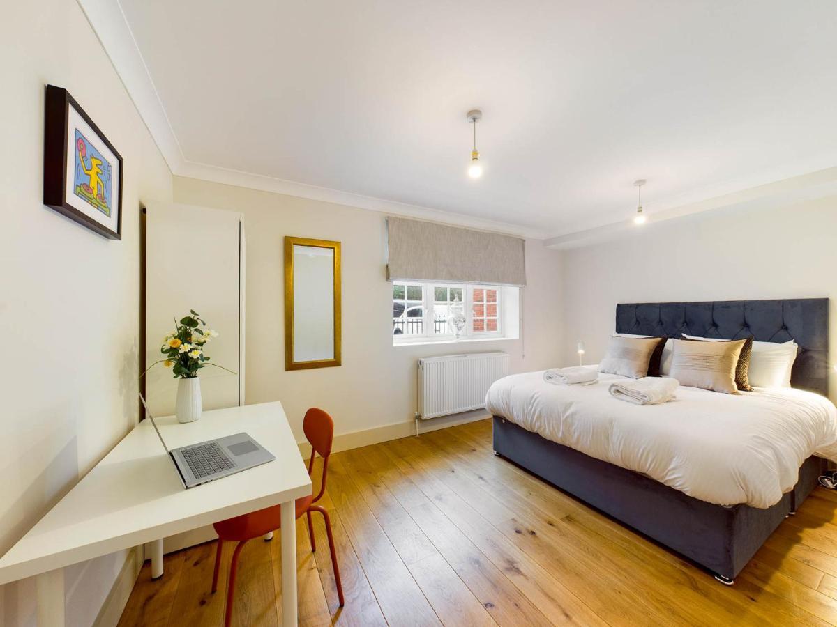 Redhill Town Centre Apartments By Livingo Dış mekan fotoğraf